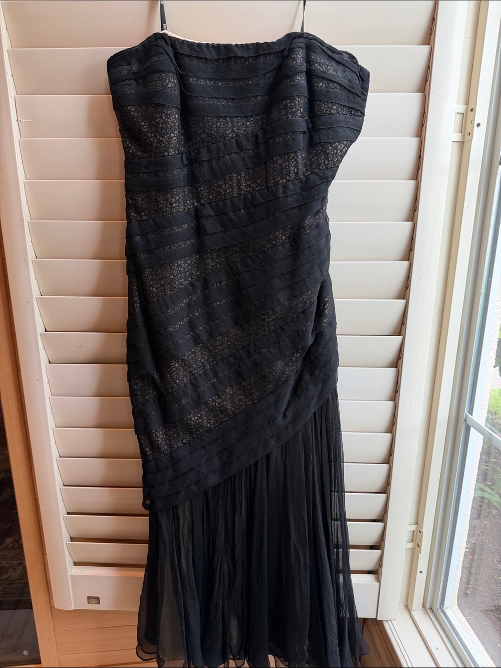 Tadashi Shoji Strapless Layered Lace & Chiffon Dress